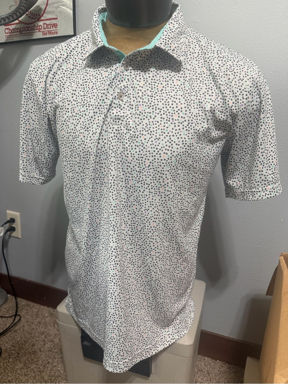 Dannie’s Golf Mens White Micro Dot Polo Shirt with Mint Trim